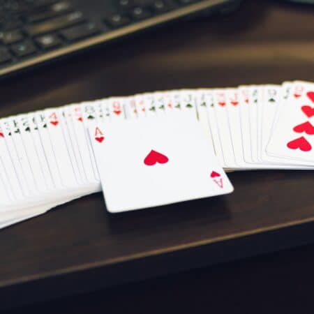 Online poker: Gde početi sa igrom? (top 10 sajtova)